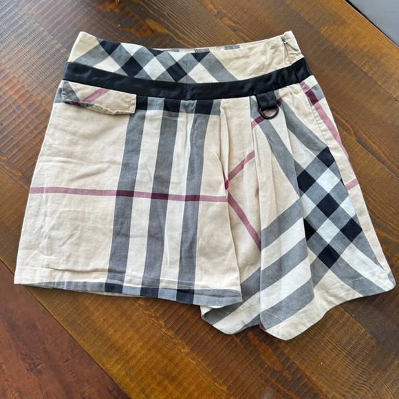 Burberry Other - Skirt 6T Burberry beige